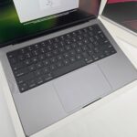 Macbook Pro 14" M2 Max, 32GB RAM, 1TB, Space Gray, Touch ID, Brand New - Image 4