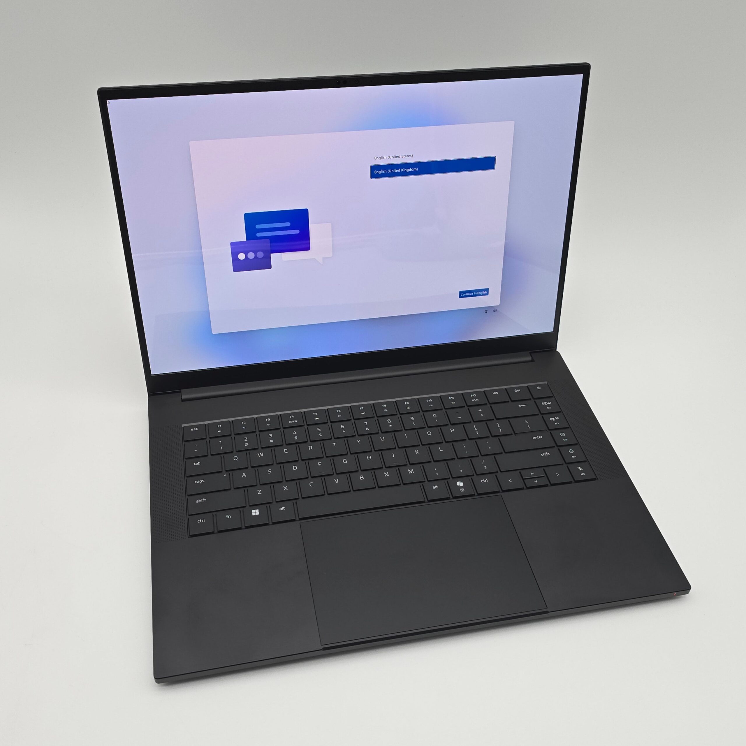 razer-blade-16-oled-2025-rtx-5090-ryzen-ai-9-hx370-32gb-ddr5-2tb-nvme-ssd-16-qhd_-240hz-gaming-laptop_6_c875eb31-a1cc-4a82-a0d5-68f14a4642bb.jpg Razer Blade 16 OLED, NVIDIA RTX 5090, AMD Ryzen AI 9 HX370, 32GB DDR5, 2TB NVMe, QHD+ 240Hz, Gaming Laptop - Image 1