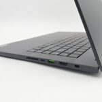 Razer Blade 16 OLED, NVIDIA RTX 5090, AMD Ryzen AI 9 HX370, 32GB RAM, QHD+ 240Hz, Gaming Laptop - Image 5