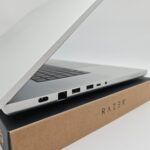 Razer Blade 18, RTX 4090, 96GB DDR5, i9-14900HX, 4TB, 4K 200Hz 18", Mercury White, New Gaming Laptop - Image 3