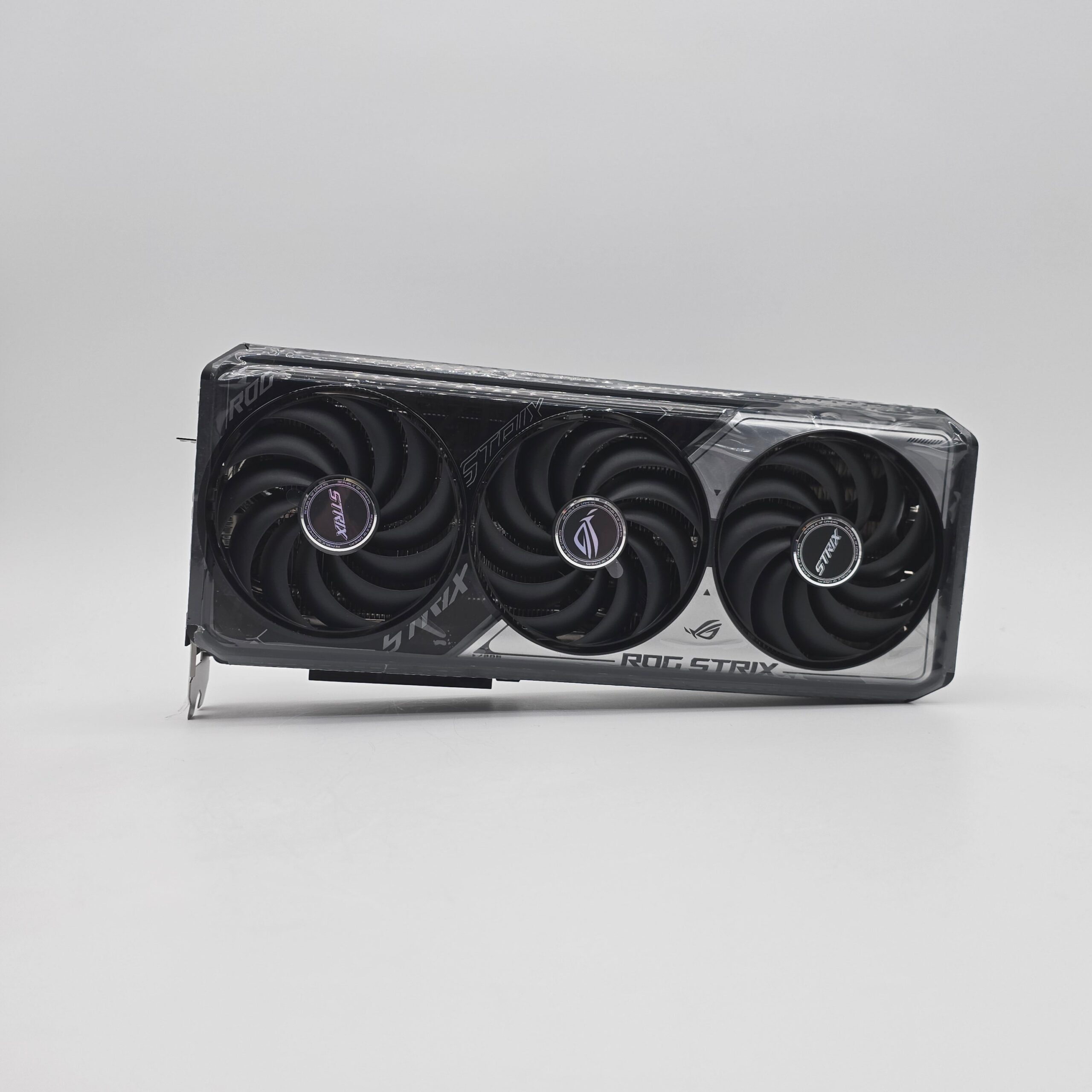 rtx-5070-ri-asus-rog-strix-oc-16gb-nvidia-gaming-graphics-card-gpu_4_733b3288-024c-41a7-bb98-d533aae8e783.jpg RTX 5070 Ti ASUS ROG STRIX Gaming OC 16GB, NVIDIA Gaming Graphics Card GPU - Image 1